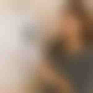 Käeshoitav rõivaste auruti STEAMY